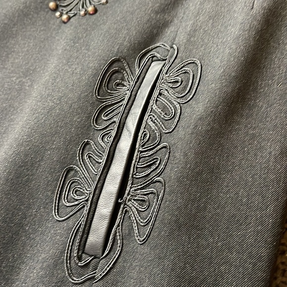 Nanette Lepore - Picture 10 of 12